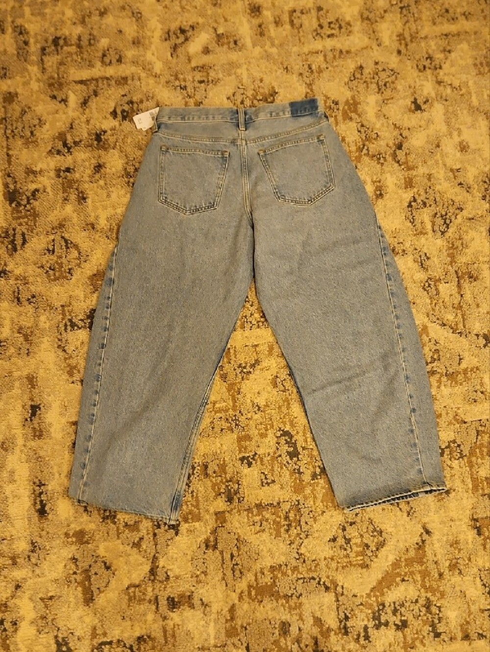 Light Wash High-Rise Wide Leg Jeans for Women - Picture 4 of 7
